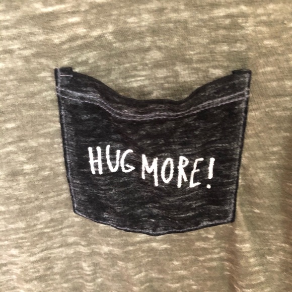 ⭐️4/$25 American Eagle Graphic T Shirt - Picture 2 of 3